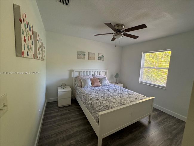 107 Paddock St, House other with 3 bedrooms, 2 bathrooms and null parking in Sebastian FL | Image 40
