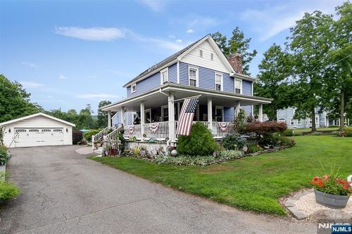 36 Main St, Flanders, NJ, 07836-9112 | Card Image