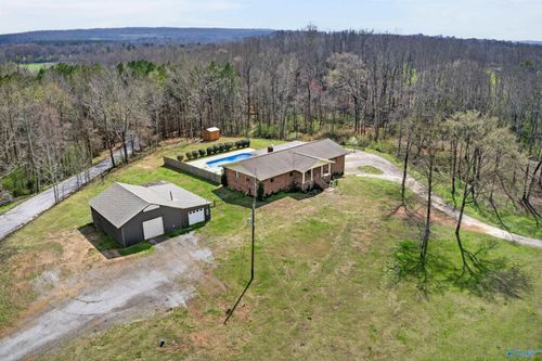 2335 Warrior Valley Rd, Altoona, AL, 35952-7575 | Card Image