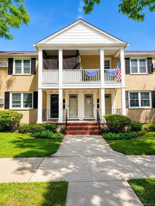 1fl-221-15 67th Avenue, New York, NY, 11364 | Card Image