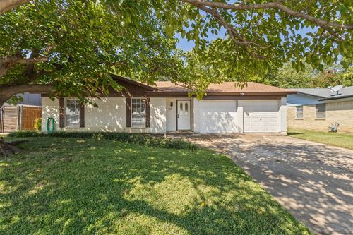 4809 Jordan Park Dr, Haltom City, TX, 76117-1110 | Card Image