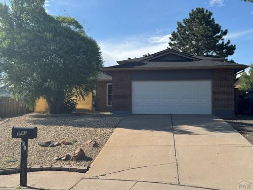 903 Bluelace Dr, Pueblo, CO, 81001-1062 | Card Image