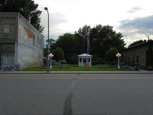 109 N Main St, Sherburn, MN, 56171-1104 | Card Image
