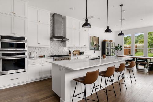 12105 Moriah Bnd, Austin, TX, 78732-4405 | Card Image