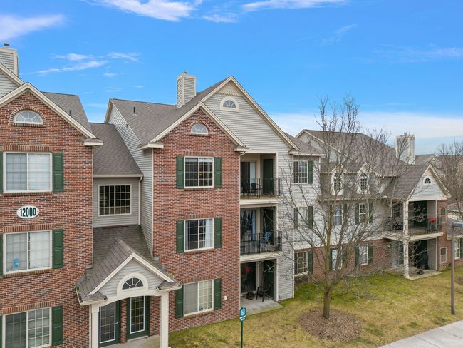 12303 Pinehurst Ln, Condo with 2 bedrooms, 2 bathrooms and null parking in Grand Blanc MI | Image 6