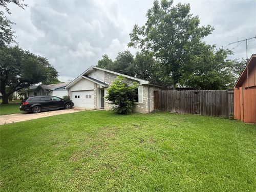 3138 Abbey Rd, Carrollton, TX, 75007-3405 | Card Image