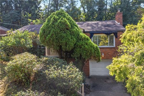 6534 Lilac St, Squirrel Hill, PA, 15217-3034 | Card Image