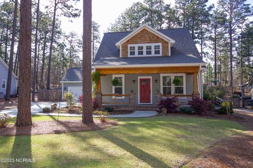 120 Lake Hills Rd, Pinehurst, NC, 28374-9628 | Card Image