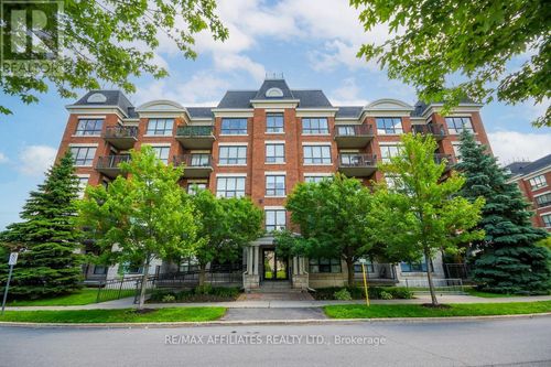 317-905 N Beauparc Private E, Ottawa, ON, K1J0A1 | Card Image