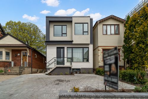 718 Hillsdale Ave E, Toronto, ON, M4S1V3 | Card Image