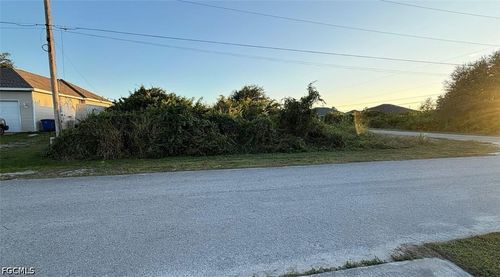 3219 37th St Sw, Lehigh Acres, FL, 33976 | Card Image