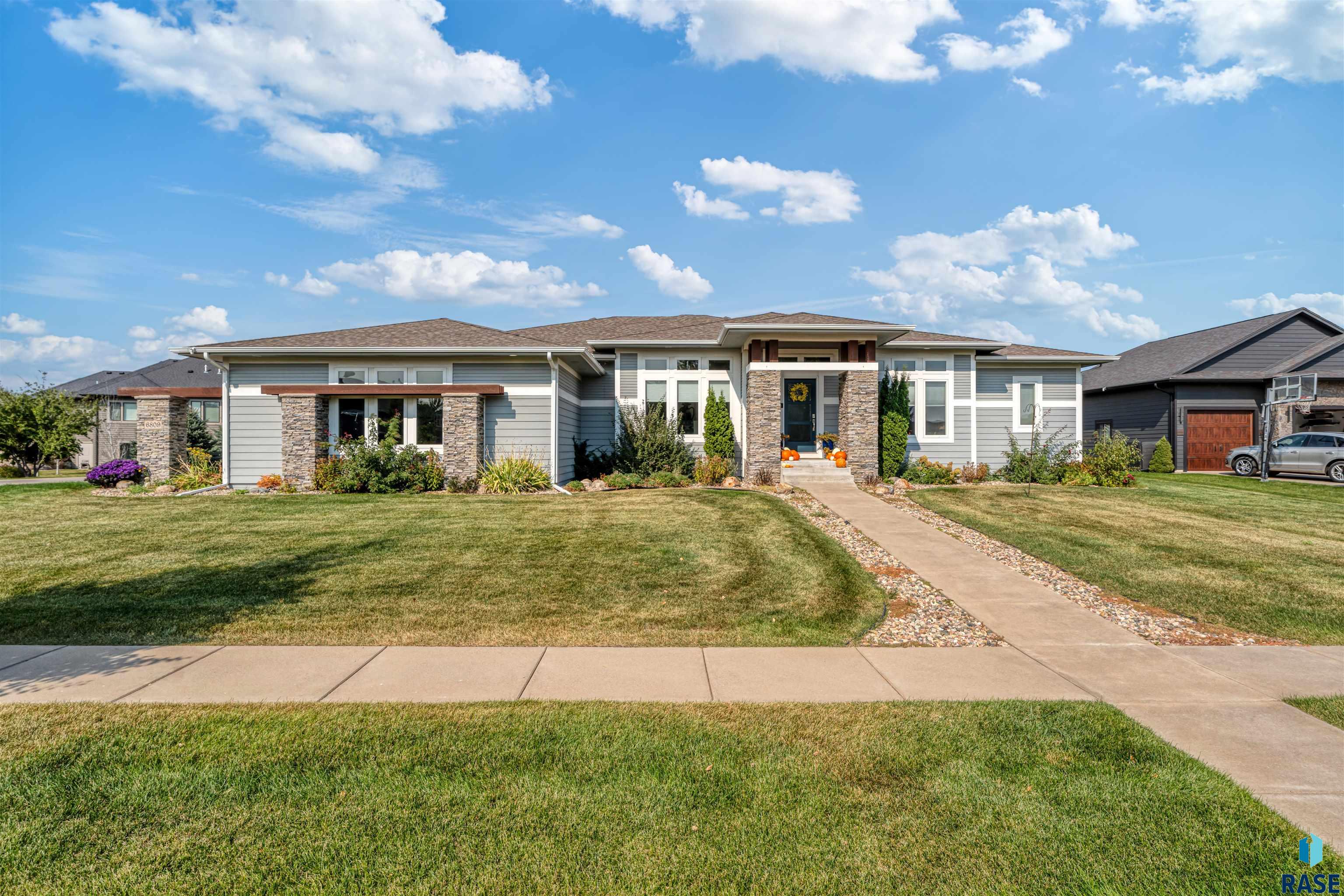 Jovan Cir, Sioux Falls, SD 57108