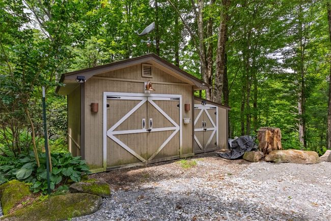 Plenty of Storage | Image 18
