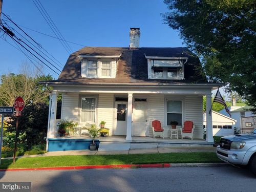 12 S High St, FUNKSTOWN, MD, 21734-1214 | Card Image