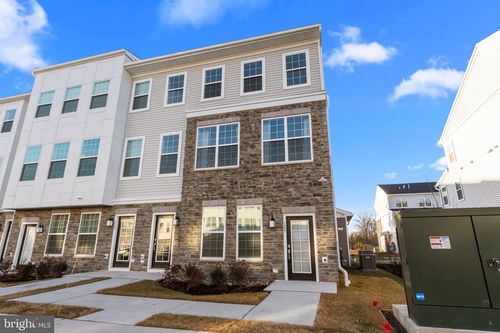 123 Stoutsburg Boulevard, PENNINGTON, NJ, 08534 | Card Image