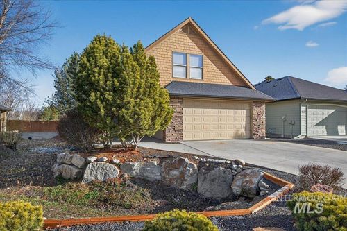 6131 Hazelbrook Ln, Garden City, ID, 83714-5001 | Card Image