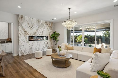 5 Harkness Cir, Hayward, CA, 94542-7950 | Card Image