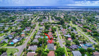 1001 W Branch Street, House other with 3 bedrooms, 3 bathrooms and null parking in Lantana FL | Image 2