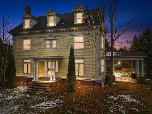 405 Pine Street, Rumford, ME, 04276 | Card Image