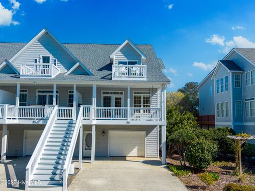 86 Foxfire Trce, Oak Island, NC, 28465-8471 | Card Image