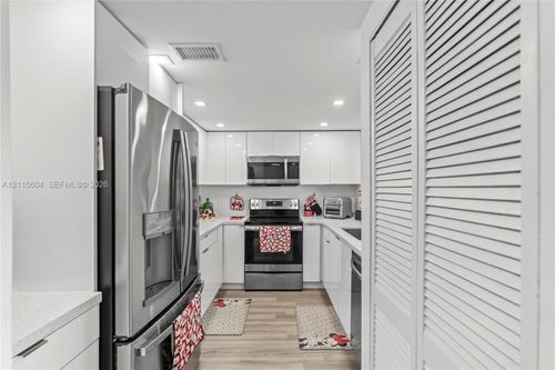 326-2055 Sw 122nd Ave, Miami, FL, 33175-7357 | Card Image