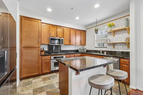 2443 Longstaff Ct, San Marcos, CA, 92078-6601 | Card Image
