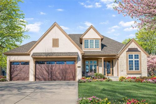 10654 W 168th Ct, Overland Park, KS, 66221-6207 | Card Image