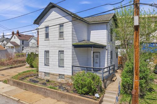 23 White Ave, Crafton, PA, 15205-2817 | Card Image
