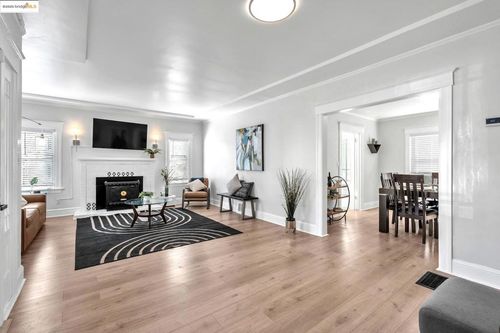 15 15 Monte Vista Ave, Vallejo, CA, 94590 | Card Image