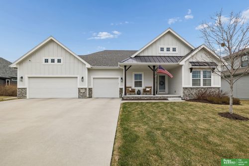 6709 S 199th Ave, Omaha, NE, 68135-3854 | Card Image
