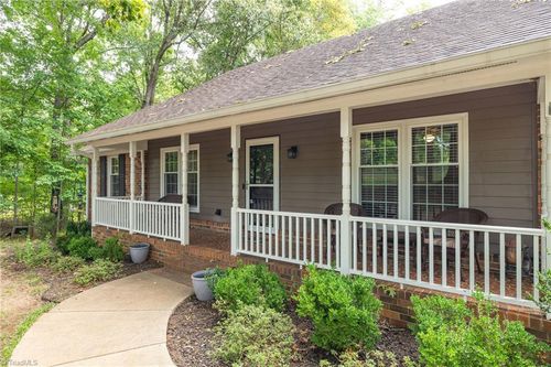 7410 Dickinben Dr, Summerfield, NC, 27358-9516 | Card Image