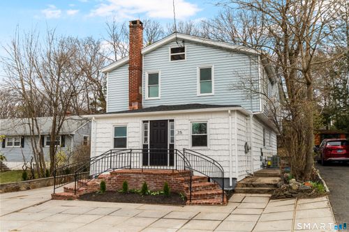 35 Elberta Ave, Trumbull, CT, 06611-4558 | Card Image