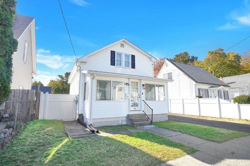 38 Merrimac Ave, Springfield, MA, 01104-2718 | Card Image