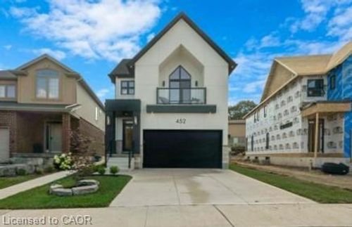 452 Westhaven St, Waterloo, ON, N2T0A4 | Card Image