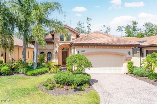 8227 Provencia Ct, FORT MYERS, FL, 33912-8993 | Card Image