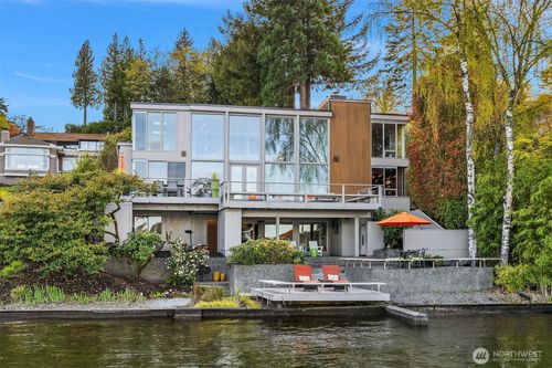7226 N Mercer Way, Mercer Island, WA, 98040-2132 | Card Image
