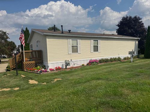 5490 E Crossway Ln, Mount Pleasant, MI, 48858-8493 | Card Image