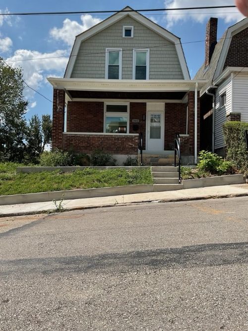 844 Gearing Ave, Pittsburgh, PA, 15210-1222 | Card Image