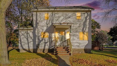 202 N Union St, Ithaca, MI, 48847-1352 | Card Image
