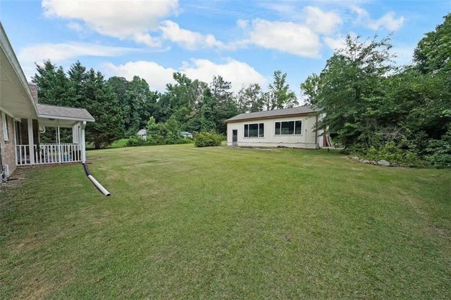 6880 Mark Turner Rd, House other with 3 bedrooms, 3 bathrooms and 8 parking in Lithia springs GA | Image 24