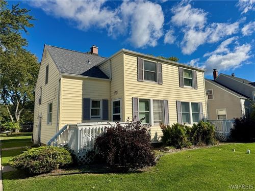 794 Highland Ave, Buffalo, NY, 14223-1742 | Card Image