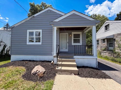 7425 Martin St, Mount Healthy, OH, 45231-3436 | Card Image