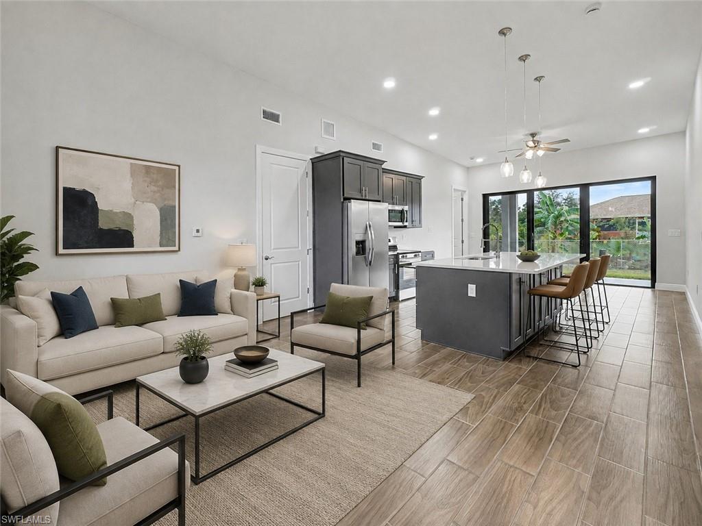 Residential in LEHIGH ACRES 5