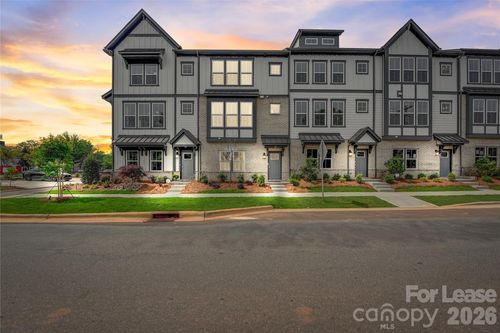 411 Jetton St, Davidson, NC, 28036-9392 | Card Image