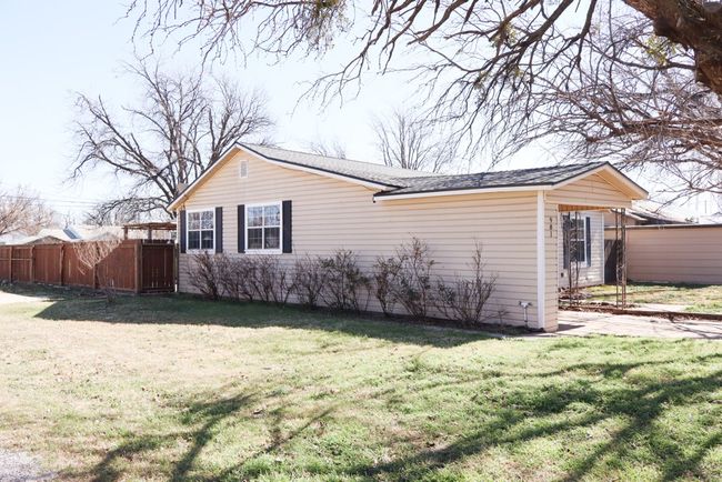 901 Ash, House other with 3 bedrooms, 2 bathrooms and null parking in Merkel TX | Image 4
