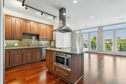 301-1419 Montrose Boulevard, Houston, TX, 77019 | Card Image