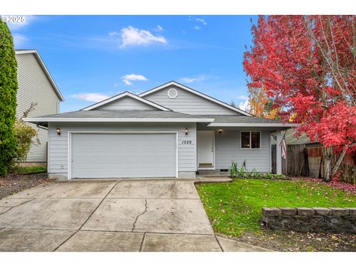 1029 Sw View Crest Dr, Dundee, OR, 97115-9783 | Card Image