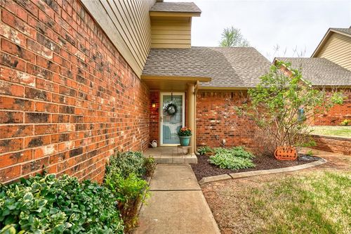 20 Coventry Ct, Edmond, OK, 73012-4510 | Card Image