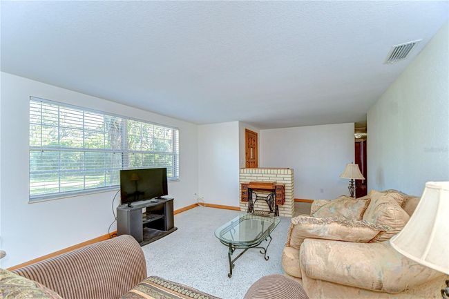 Living Room | Image 12