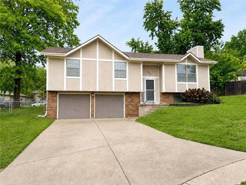 19208 E 12th Street Ct N, Independence, MO, 64056-1246 | Card Image